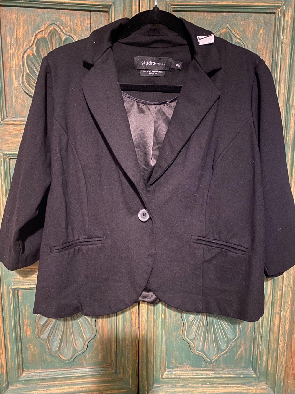 Studio 1940 Torrid Black 3/4 Sleeve Cropped Blazer